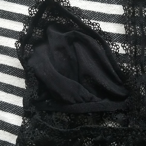 VS Pink Cut Out Floral Bralette - Picture 4 of 7